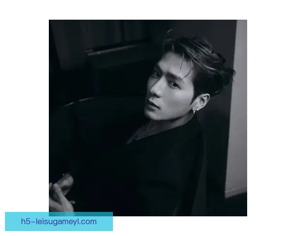 巴黎携王嘉尔推马年特别战袍新 巴黎携王嘉尔推马年特别战袍新