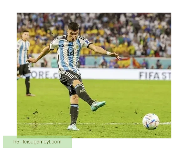 官方帕拉西奥斯加盟定南赣联正式 官方帕拉西奥斯加盟定南赣联正式