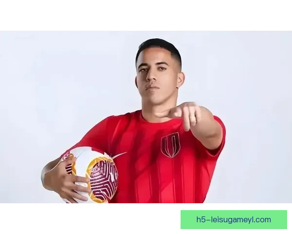 帕拉西奥斯正式加盟定南赣联队